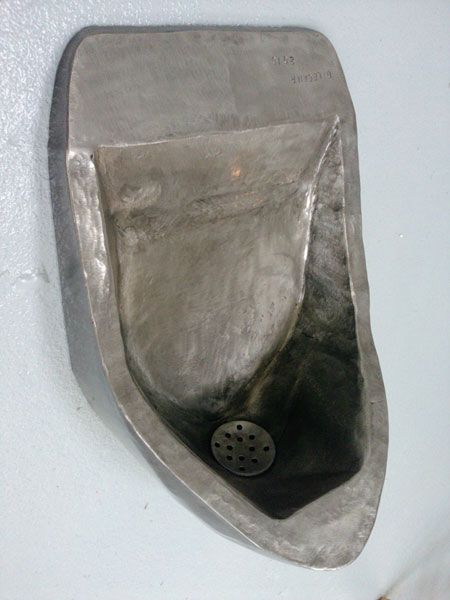 Urinoir (de Marcel Duchamp), 2010
Acier doux, 50 x 30 x 25 cm