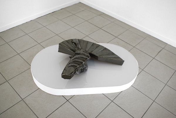 Zèbre (de Damian Hirst), 2010
Acier doux, 70 x 60 x 30 cm